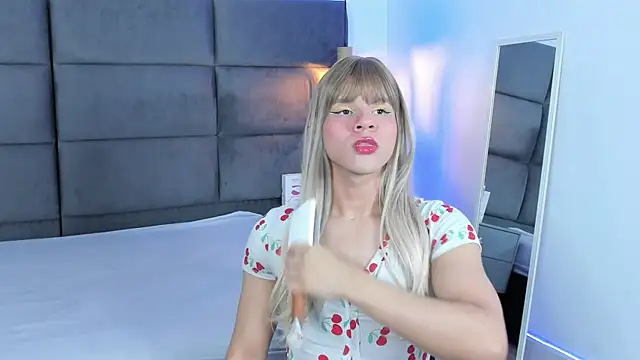 Slenna Moon online show from November 14, 2025, 2:59 am