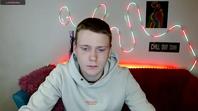 Xavier Night81 online show from November 18, 2025, 10:18 am