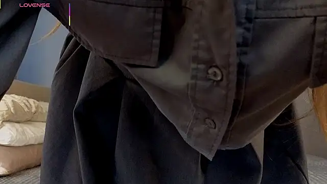 LollaStich online show from November 21, 2025, 8:13 am