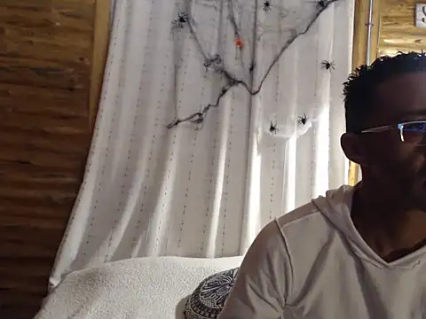 Snapshot of Asher_Bram1 chatting on November 2, 2025, 2:16 am Asher Bram1 online show from November 2, 2025, 2:16 am