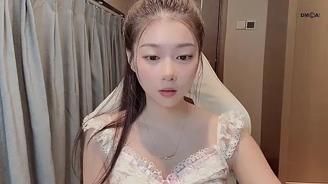Snapshot of Makinghappymyself_ chatting on December 22, 2025, 5:29 am Makinghappymyself online show from December 22, 2025, 5:29 am