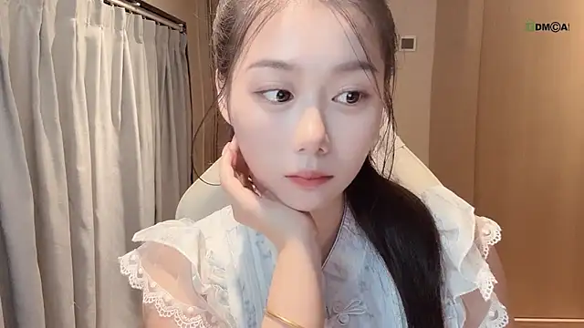 Makinghappymyself  online show from October 30, 2025, 12:25 pm