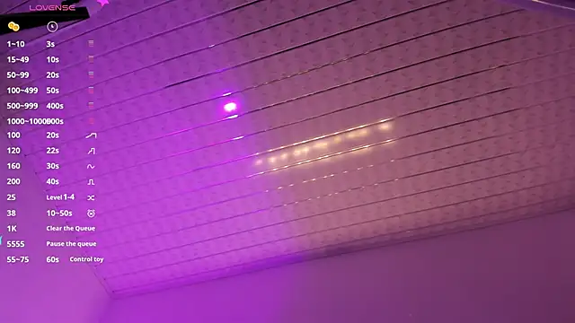 Snapshot of Zahra_milks chatting on November 23, 2025, 1:32 pm Zahra milks online show from November 23, 2025, 1:32 pm