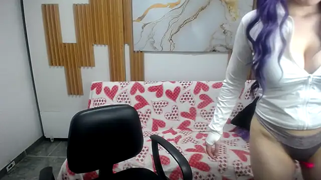 Snapshot of issa_voss chatting on October 10, 2025, 1:45 pm issa voss online show from October 10, 2025, 1:45 pm