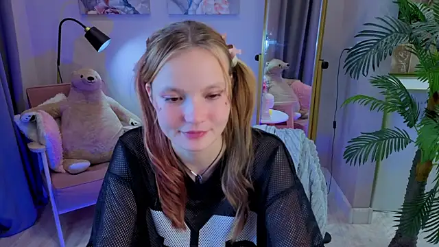 Snapshot of Ginger_Emma chatting on September 18, 2025, 8:45 pm Ginger Emma online show from September 18, 2025, 8:45 pm