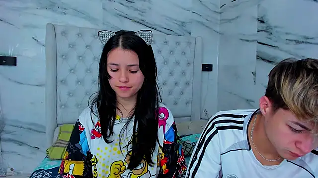 Snapshot of Ari_and_Storm chatting on November 20, 2025, 1:12 pm Ari and Storm online show from November 20, 2025, 1:12 pm