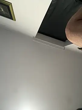 stevo170t online show from April 17, 2026, 2:36 am