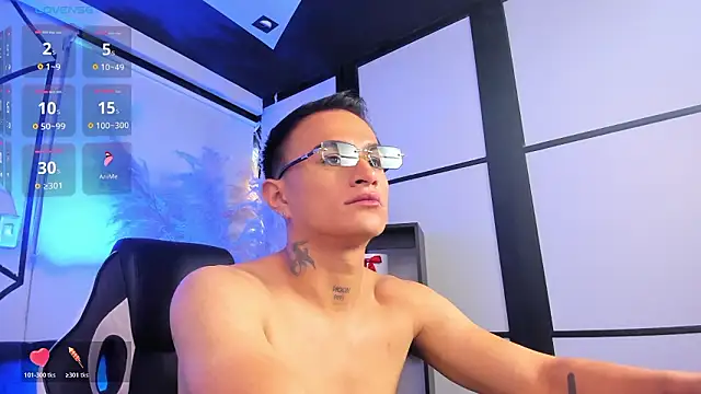 LiamDeep online show from March 9, 2026, 1:47 pm