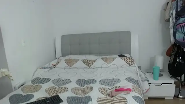 Snapshot of sophie_lopez1 chatting on November 26, 2025, 1:05 am sophie lopez1 online show from November 26, 2025, 1:05 am