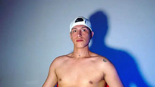 rowanbigboy23 online show from January 17, 2026, 12:26 am