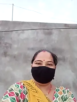 Snapshot of Sabnam_thakurr chatting on October 6, 2025, 12:34 am Sabnam thakurr online show from October 6, 2025, 12:34 am