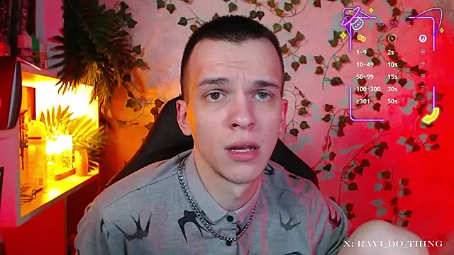 Snapshot of frozen_boy chatting on September 17, 2025, 3:36 pm frozen boy online show from September 17, 2025, 3:36 pm