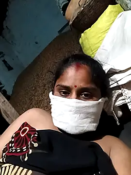 Sheema tyagi online show from October 24, 2025, 7:13 pm