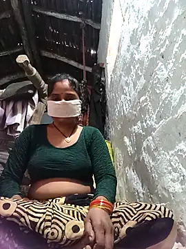 Sheema tyagi online show from October 28, 2025, 7:18 am