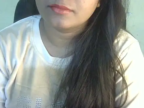 Snapshot of Aanya_Hazel chatting on December 20, 2025, 9:50 pm Aanya Hazel online show from December 20, 2025, 9:50 pm