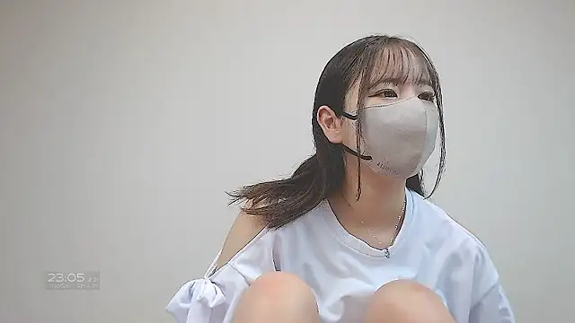 CocoaMilk18 online show from April 19, 2026, 2:07 pm