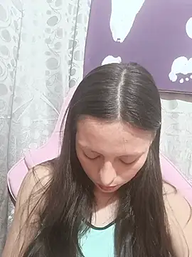 Snapshot of Lahila_ chatting on August 5, 2026, 3:50 pm Lahila online show from August 5, 2026, 3:50 pm