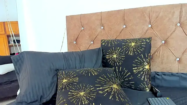 Snapshot of camila_collins7 chatting on November 25, 2025, 2:28 pm camila collins7 online show from November 25, 2025, 2:28 pm