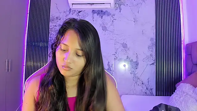 Laly Cherry  online show from October 16, 2025, 12:24 pm