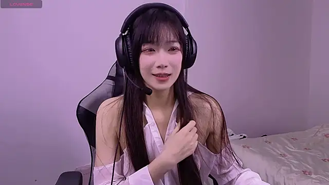 Snapshot of Linbaibai chatting on May 28, 2026, 12:00 pm Linbaibai online show from May 28, 2026, 12:00 pm