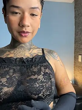 xbigpeach online show from November 4, 2025, 4:49 am