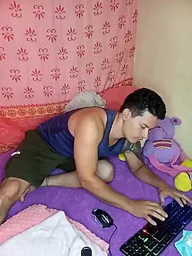 EclipseandFlame online show from November 26, 2025, 2:06 pm