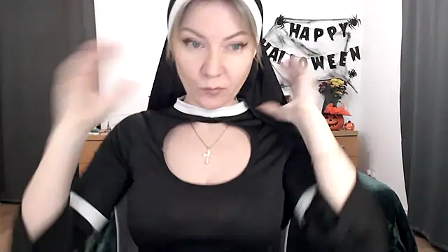 Snapshot of ParadiseAlina chatting on October 31, 2025, 9:00 pm ParadiseAlina online show from October 31, 2025, 9:00 pm