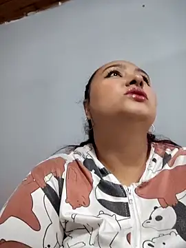 Freyacooper online show from September 21, 2025, 1:55 am