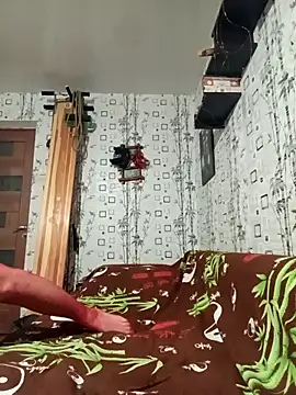 Lietta  online show from April 12, 2026, 7:28 pm