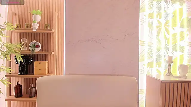 SheyLopez online show from March 27, 2026, 3:04 am