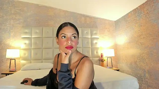 SheyLopez online show from March 18, 2026, 2:58 am