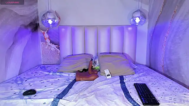 Snapshot of SheyLopez chatting on November 26, 2025, 3:06 am SheyLopez online show from November 26, 2025, 3:06 am