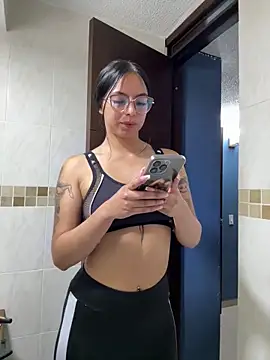 Snapshot of Clawd_hot chatting on November 20, 2025, 1:28 am Clawd hot online show from November 20, 2025, 1:28 am