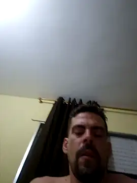 Snapshot of tuerkass89 chatting on July 4, 2026, 12:17 am tuerkass89 online show from July 4, 2026, 12:17 am