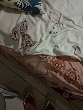 Snapshot of Gauderio40 chatting on December 16, 2025, 1:10 am Gauderio40 online show from December 16, 2025, 1:10 am