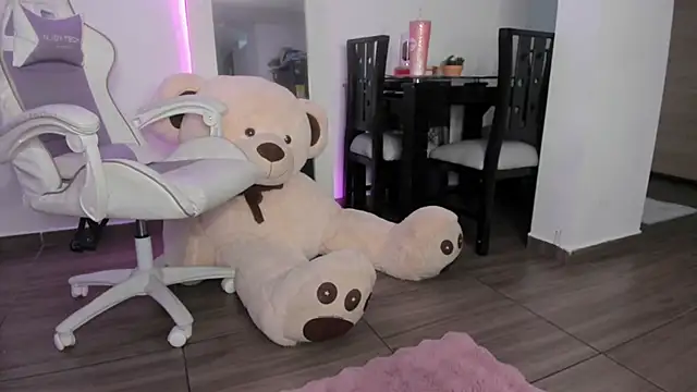 Cloekatz  online show from March 5, 2026, 10:37 pm