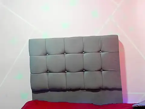 Zoe foxyy online show from September 14, 2025, 9:04 pm