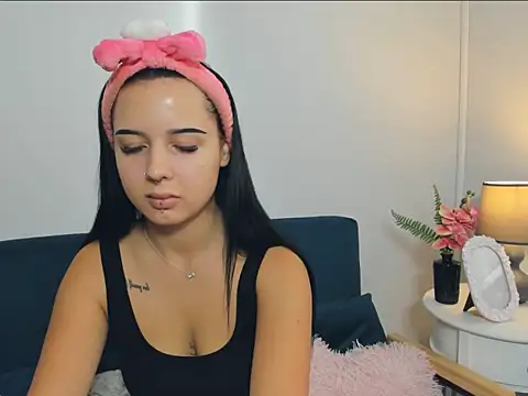 Snapshot of TaliaAdorable chatting on October 16, 2025, 7:05 am TaliaAdorable online show from October 16, 2025, 7:05 am