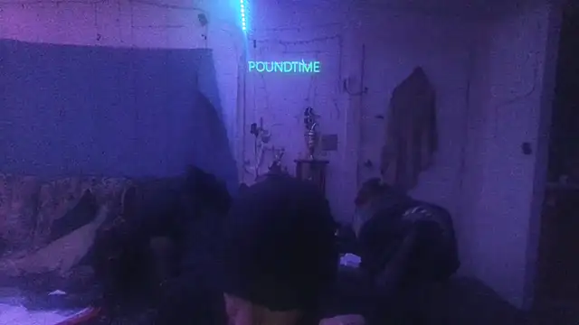 Poundtown1226 online show from January 12, 2026, 3:02 am