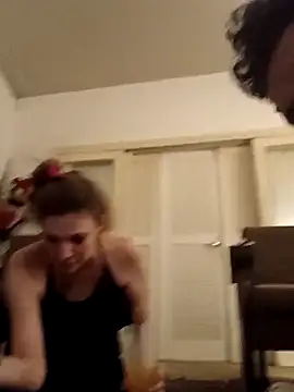 Snapshot of Marizoka chatting on December 5, 2025, 4:55 am Marizoka online show from December 5, 2025, 4:55 am