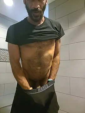 Snapshot of GuyInNY chatting on November 19, 2025, 2:44 am GuyInNY online show from November 19, 2025, 2:44 am