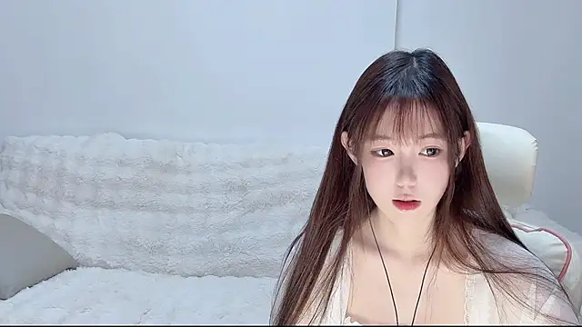 Snapshot of Xiao-runbao chatting on November 11, 2025, 12:55 pm Xiao-runbao online show from November 11, 2025, 12:55 pm