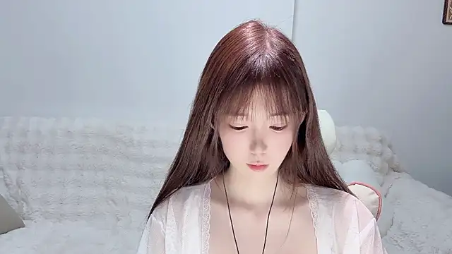 Snapshot of Xiao-runbao chatting on November 14, 2025, 1:37 pm Xiao-runbao online show from November 14, 2025, 1:37 pm