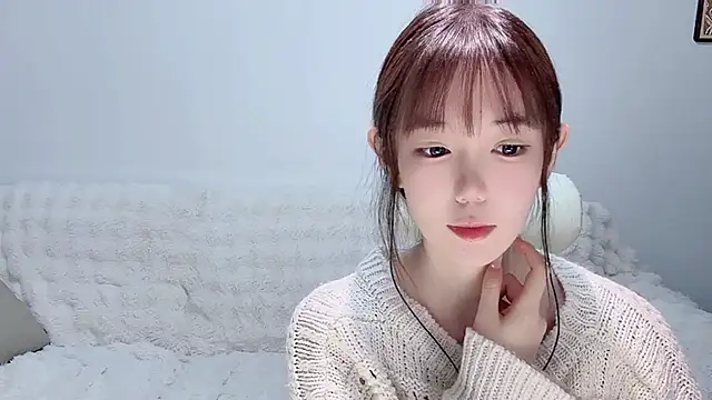 Snapshot of Xiao-runbao chatting on December 4, 2025, 5:12 pm Xiao-runbao online show from December 4, 2025, 5:12 pm