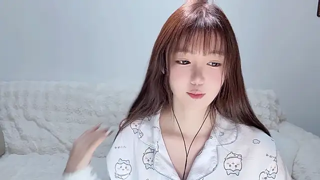 Snapshot of Xiao-runbao chatting on November 19, 2025, 3:12 pm Xiao-runbao online show from November 19, 2025, 3:12 pm