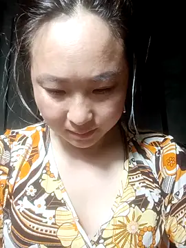 suki-lady online show from December 4, 2025, 1:43 pm