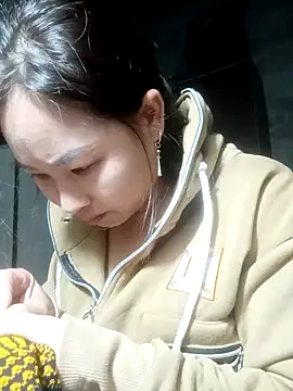 suki-lady online show from November 19, 2025, 5:18 am