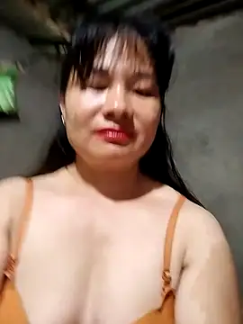 kute-00 online show from November 1, 2025, 3:02 am