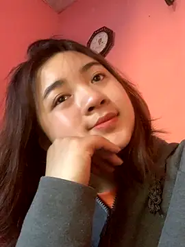 Lonnina online show from October 5, 2025, 9:44 am