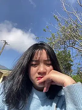 Lonnina online show from December 19, 2025, 3:10 am